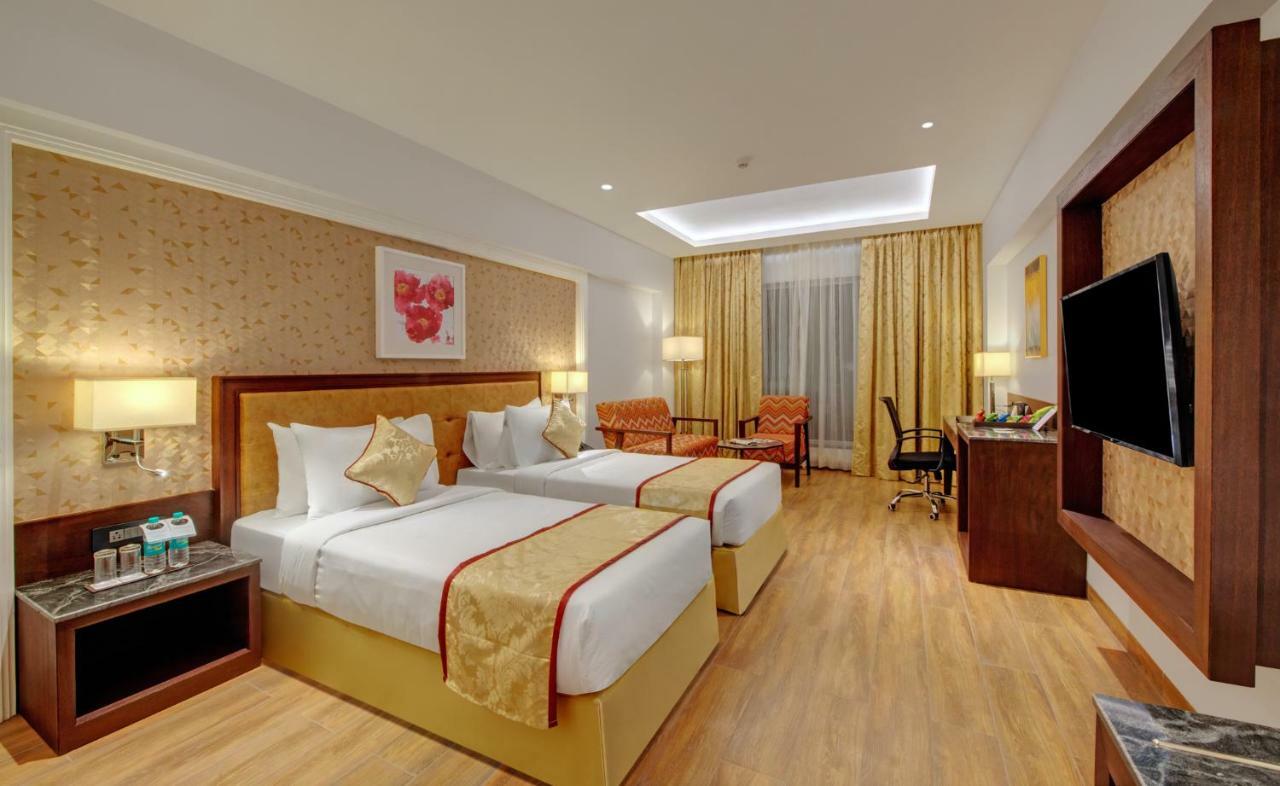 Отель The Fern Residency, Satara Maharashtra Экстерьер фото