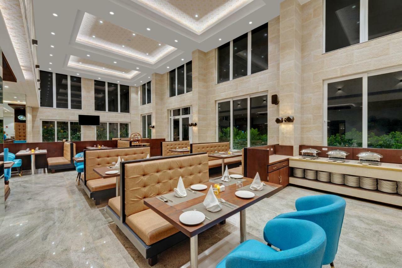 Отель The Fern Residency, Satara Maharashtra Экстерьер фото