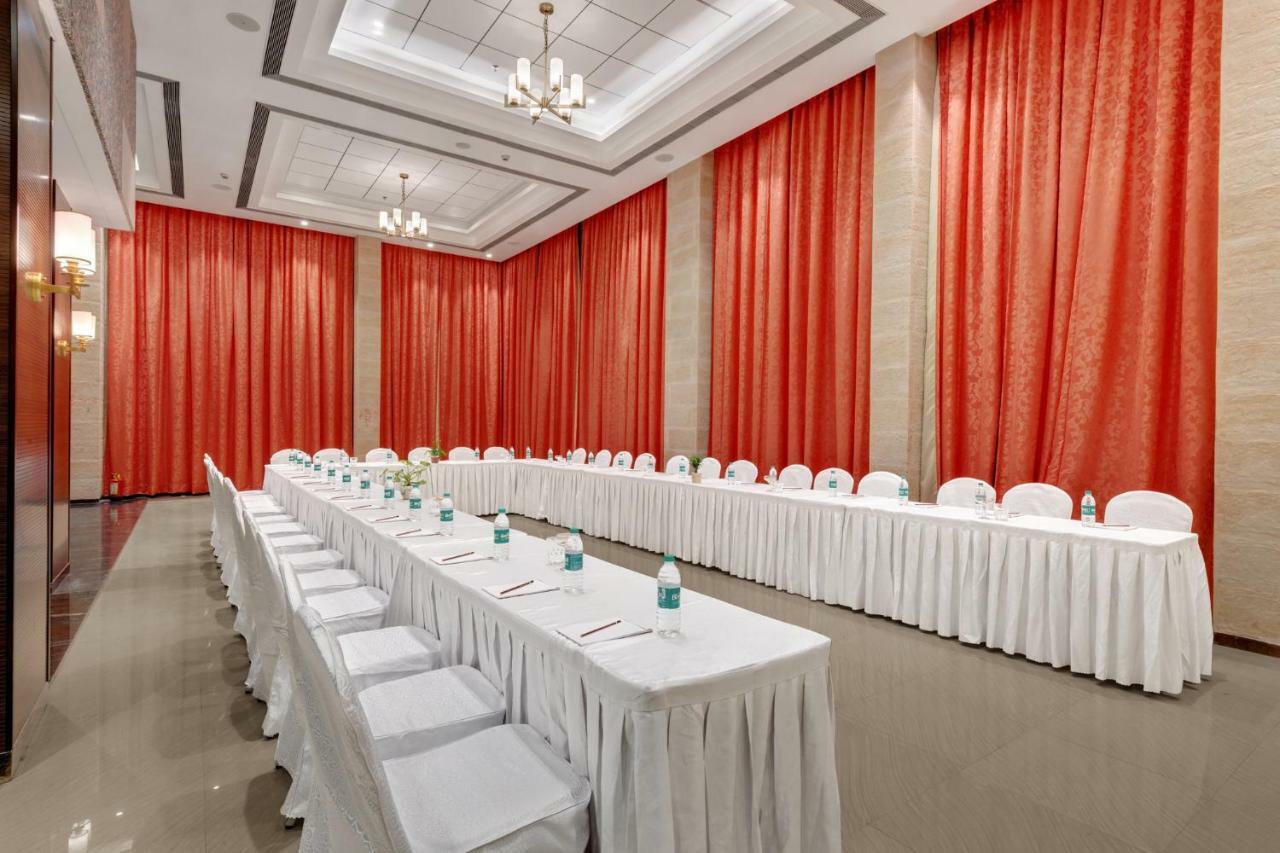 Отель The Fern Residency, Satara Maharashtra Экстерьер фото